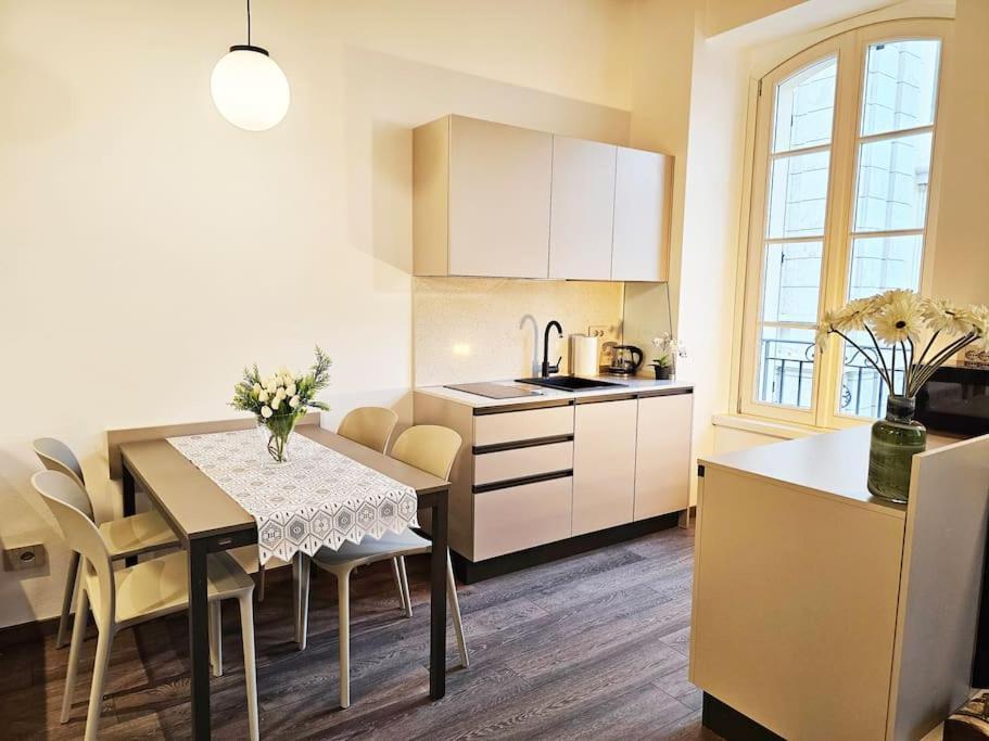 Plaza Deluxe Modern Center House - View Como Lake - Top Privacy エクステリア 写真